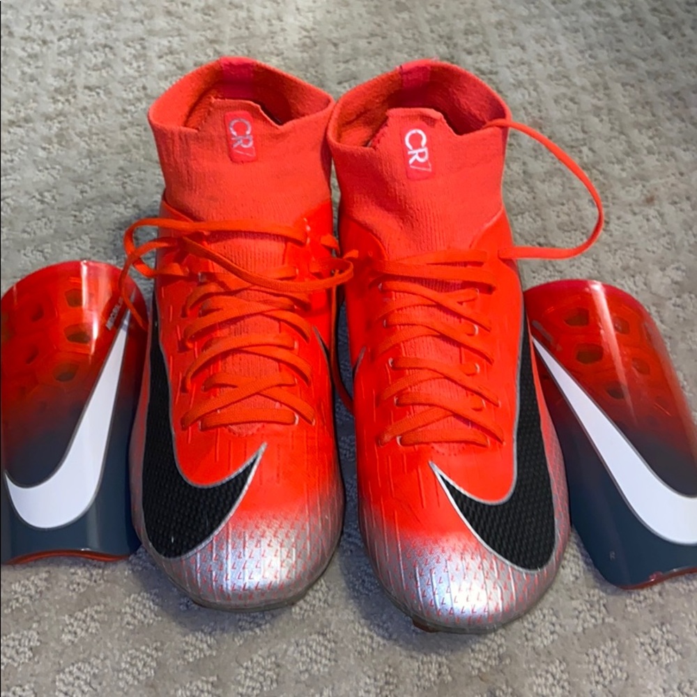 Nike Womens Mercurial cleats